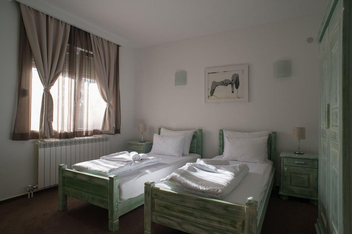 Hotel Trim Niksic ภายนอก รูปภาพ