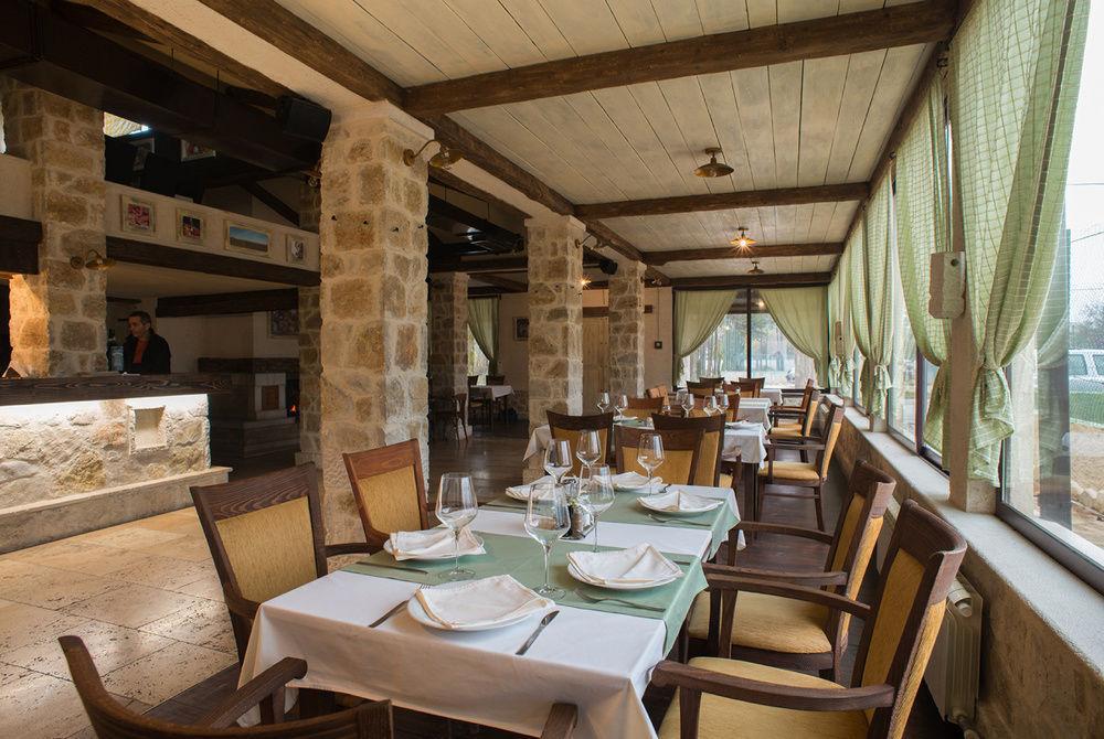 Hotel Trim Niksic ภายนอก รูปภาพ