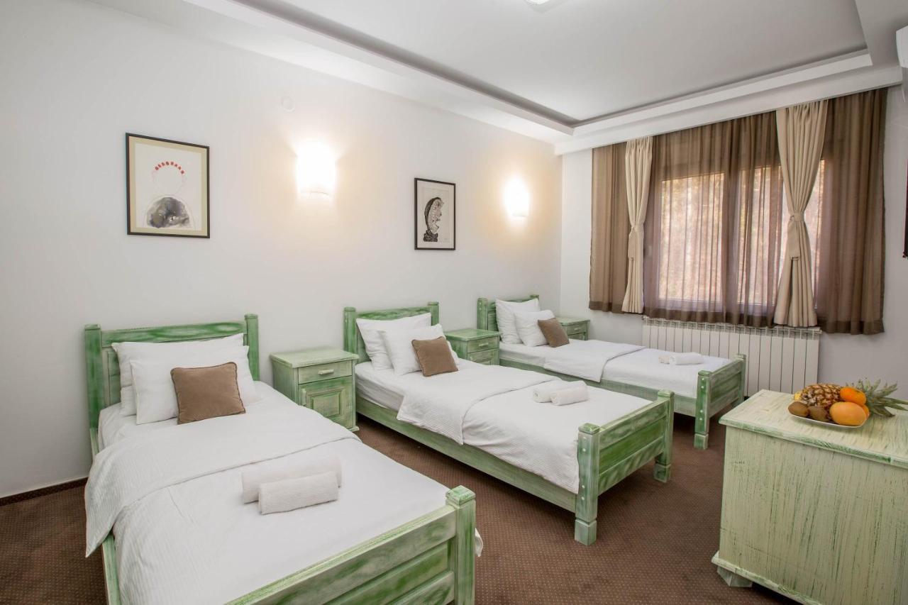 Hotel Trim Niksic ภายนอก รูปภาพ